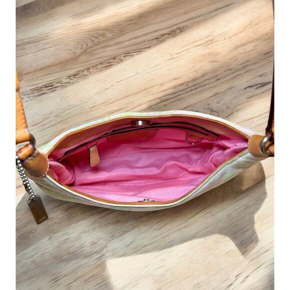 Vintage Coach 8913 Girlie Floral Twill Hobo & Matching Wristlet - Picture 6 of 15